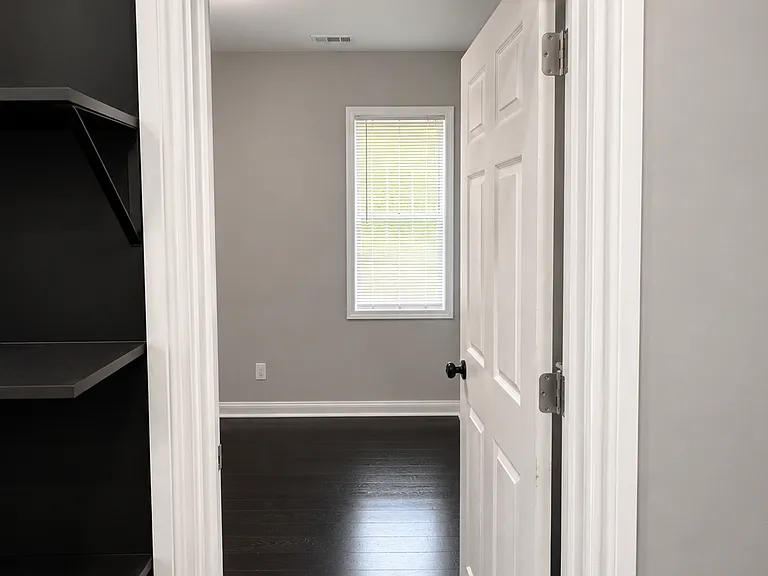 5617 S Lafayette Ave — Photo 18