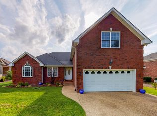3709 Legacy Dr, Springfield, TN 37172