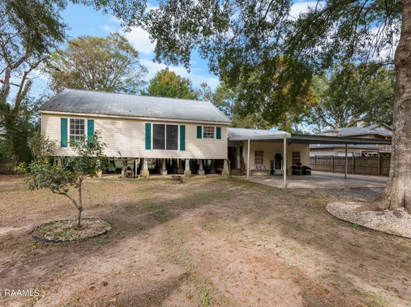 2147 Atchafalaya River Hwy, Breaux Bridge, LA 70517