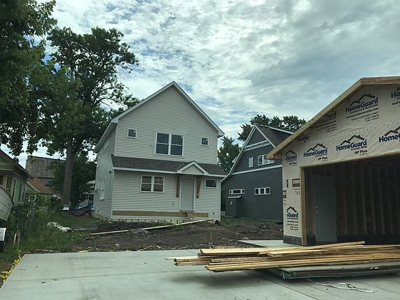 3rd image of 3708 28th Ave S