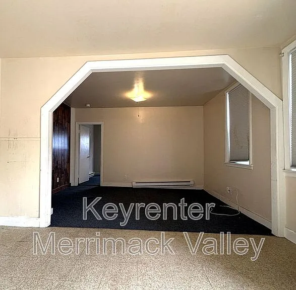 86 Mammoth Rd — Photo 2