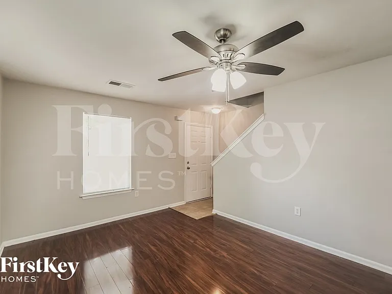 2553 Mulberry Pond Dr — Photo 3