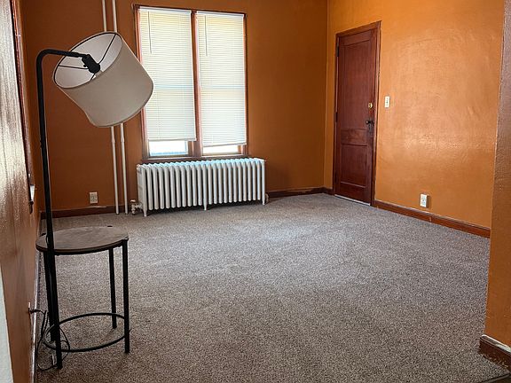 2nd image of 825 9th Ave N #2