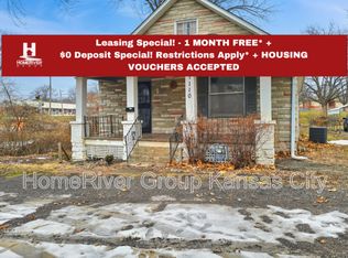 1110 E Gudgell Ave, Independence, MO 64055
