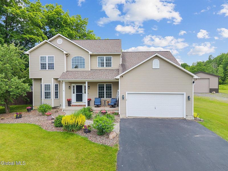2nd image of 7 Oneida View Drive