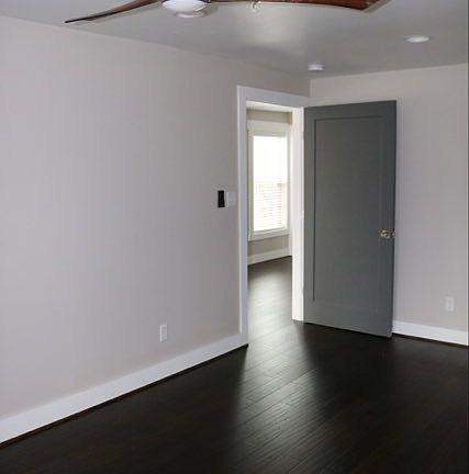 5th image of 901 N Wood Ave