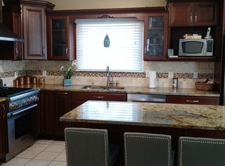 1497 Rockland Ave, Rocky River, OH 44116