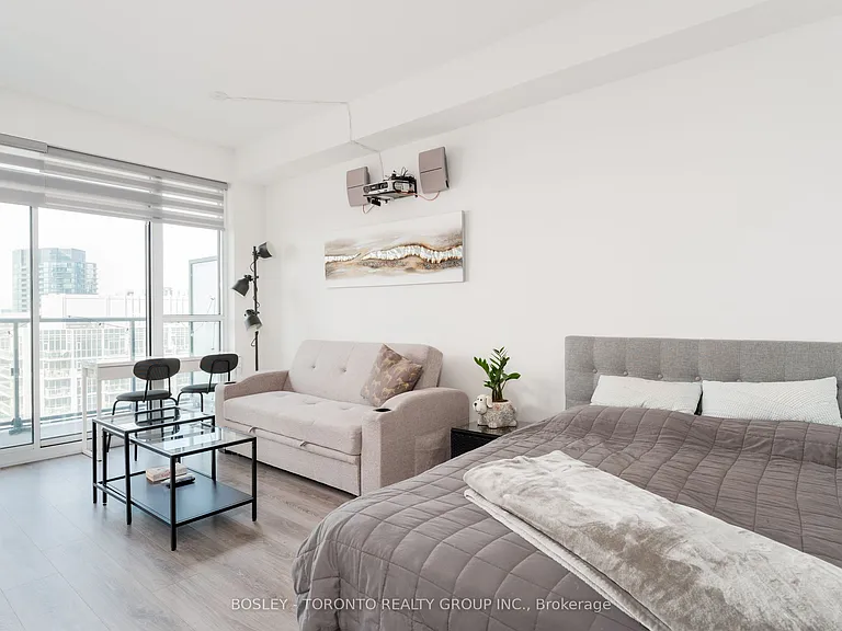 38 Iannuzzi St #2002 — Photo 5