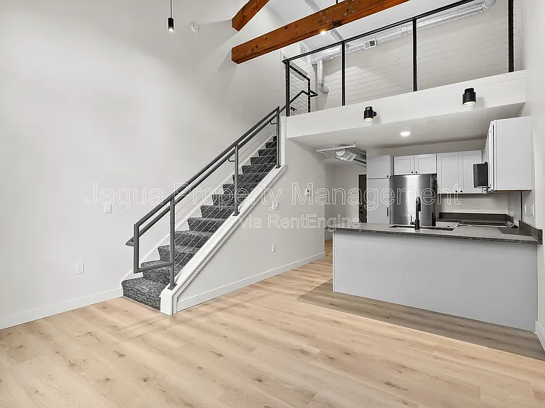 266 E Michigan Ave #402 — Photo 9