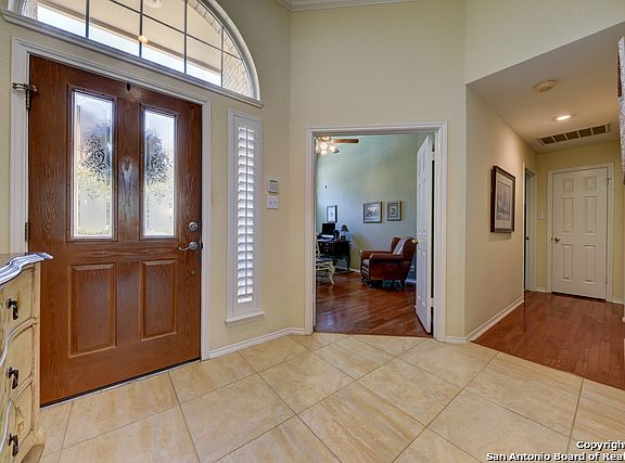 3rd image of 5110 Ascot Pl