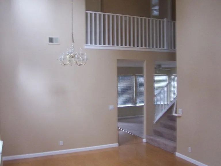 2314 Halsey Cir — Photo 3