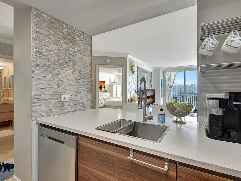 99 SE Mizner Blvd #823 — Photo 10