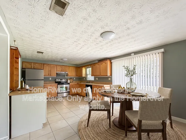 285 Old Jennings Rd — Photo 3