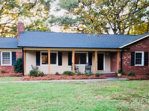 811 Belmorrow Dr, Charlotte, NC 28214