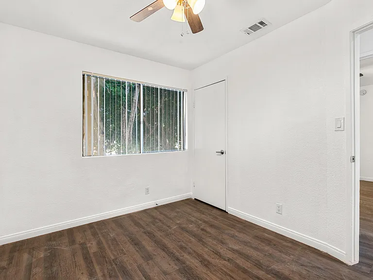 3828 Arizona St #D — Photo 9
