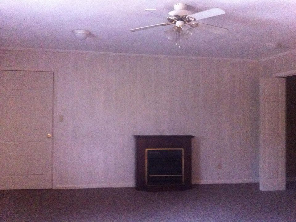 2nd image of 137 Sterling Gardens Dr #2