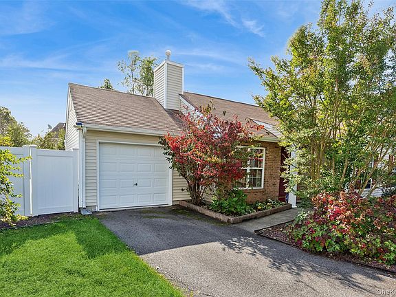 2nd image of 18 Segal Avenue