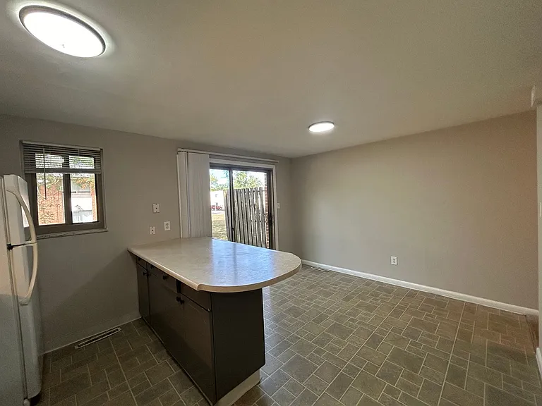 Coventry Court Townhomes — Photo 58