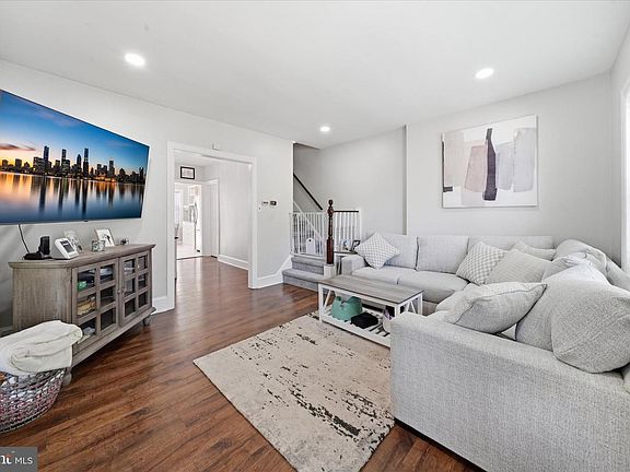 5th image of 400 Geddes St