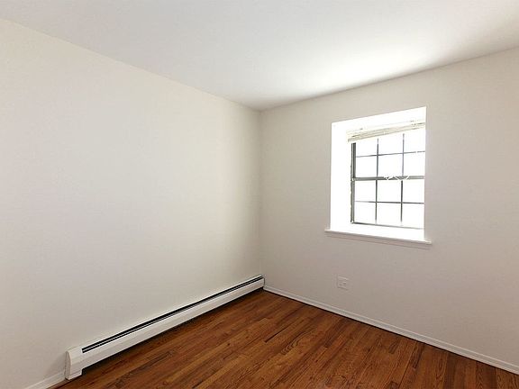 5th image of 11219 75th Ave #2