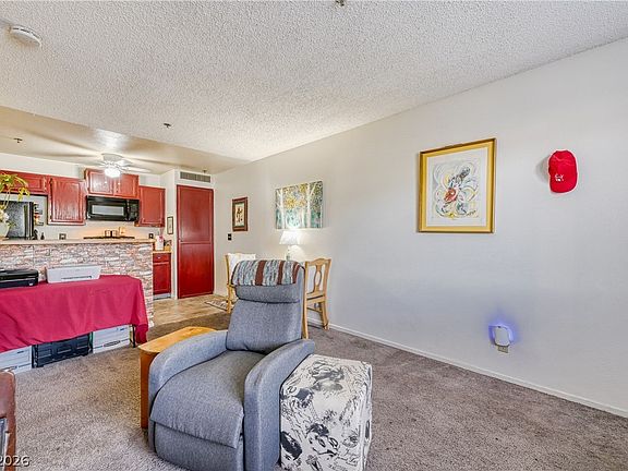 3rd image of 1381 E University Ave APT 110