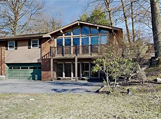 120 Killarney Rd, Wexford, PA 15090