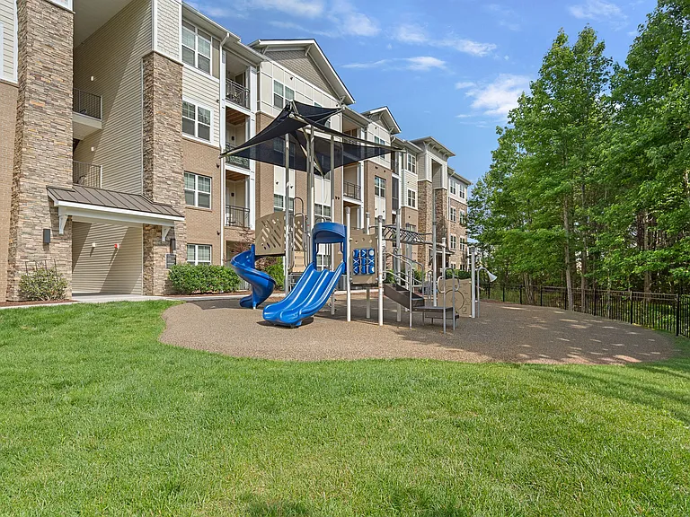 Hawthorne at Holly Springs — Photo 20