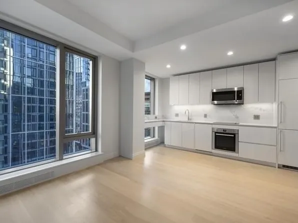 135 Seaport Blvd #1010, Boston, MA 02210