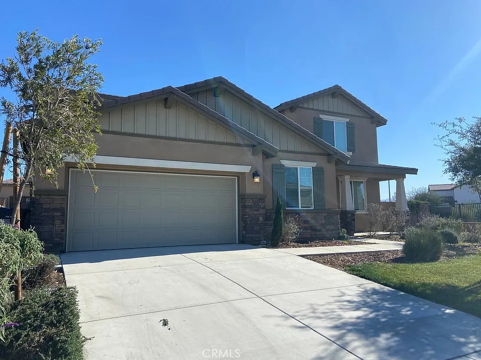 5440 Starling Dr
