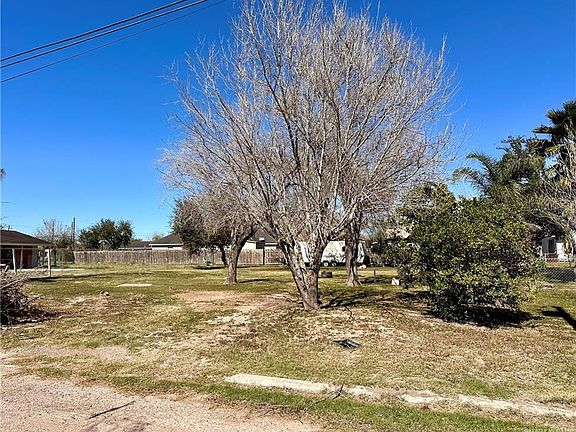 2nd image of 1604 Tierra Bonnita St