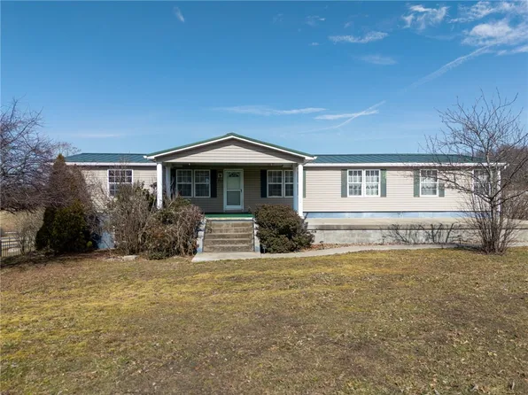 213 Air Shaft Rd, Rices Landing, PA 15357