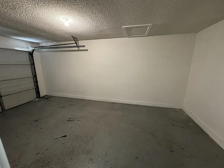 451 Sabreena Cir — Photo 9