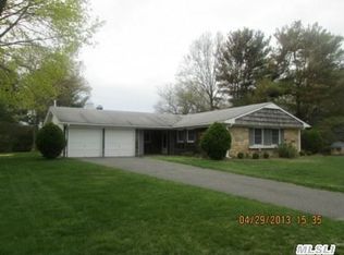 6 Pheasant Ct, Stony Brook, NY