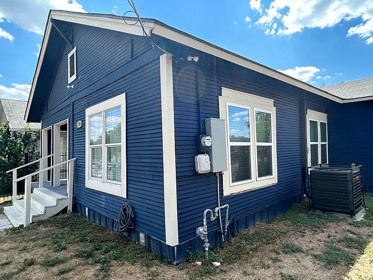 1201 S Palmetto — Photo 26