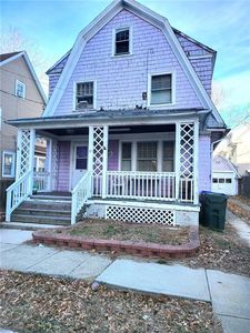 37 Cyr St, Cranston, RI, 02905
