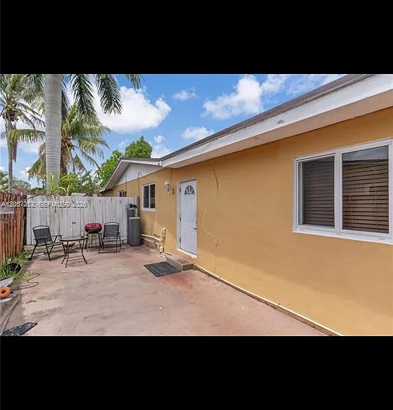 15440 SW 294th Ter #A — Photo 2