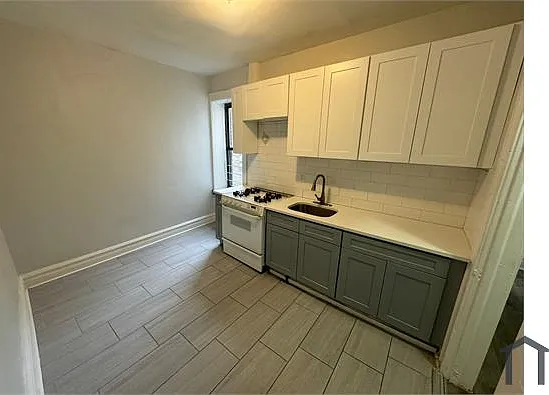 125 Osborne Ter #12 — Photo 1