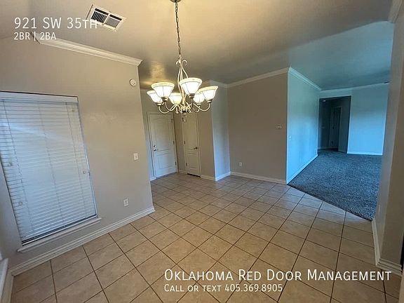 4th image of 921 SW 35th St