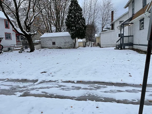3 bed, 1152 sqft, $1,200 — Photo 3