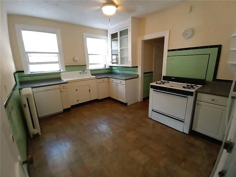 362 Lloyd Ave #2 — Photo 22