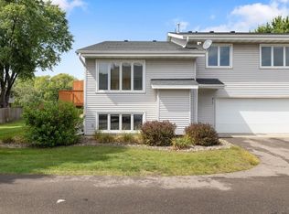 6744 Foliage Ct, Rosemount, MN 55068