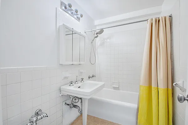 Rented by Corcoran | media 12