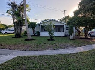 3696 Tallulah Rd, Lake Worth, FL 33462