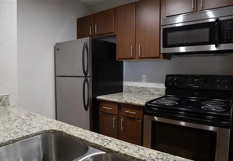Delray Apartments — Photo 25