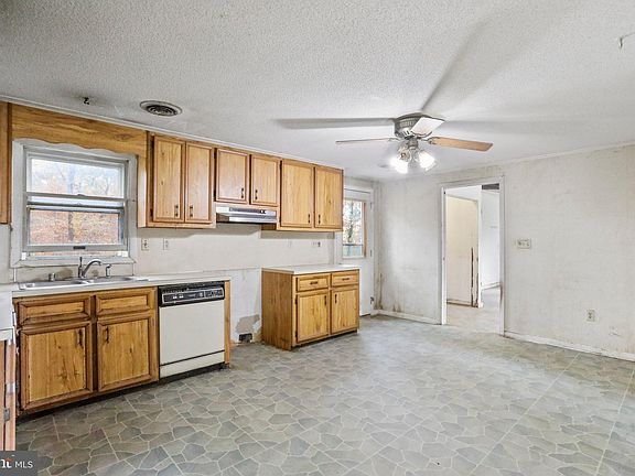 5th image of 3375 Buchanan Trl W #W