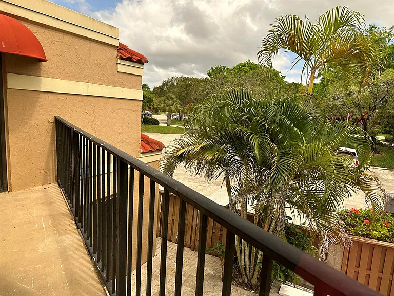 8074 Severn Dr — Photo 4