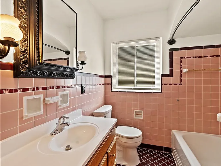 3151 Mozart Ave #2 — Photo 15