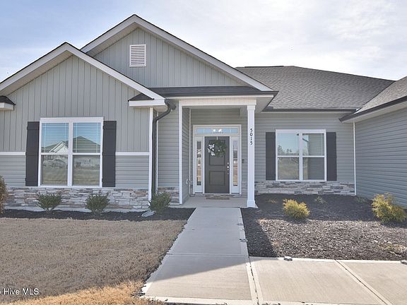 3rd image of 5015 Holly Hill Court