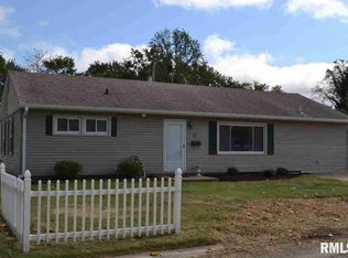 35 Arline Dr, Centralia, IL 62801