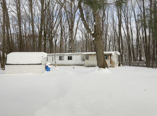 35490 Sweet Lake Dr, Gobles, MI 49055
